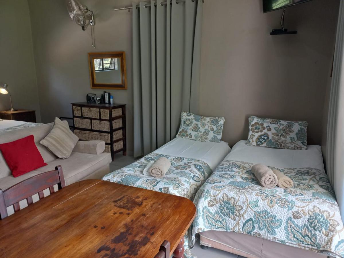 A Little Guesthouse Bloemfontein Exterior foto