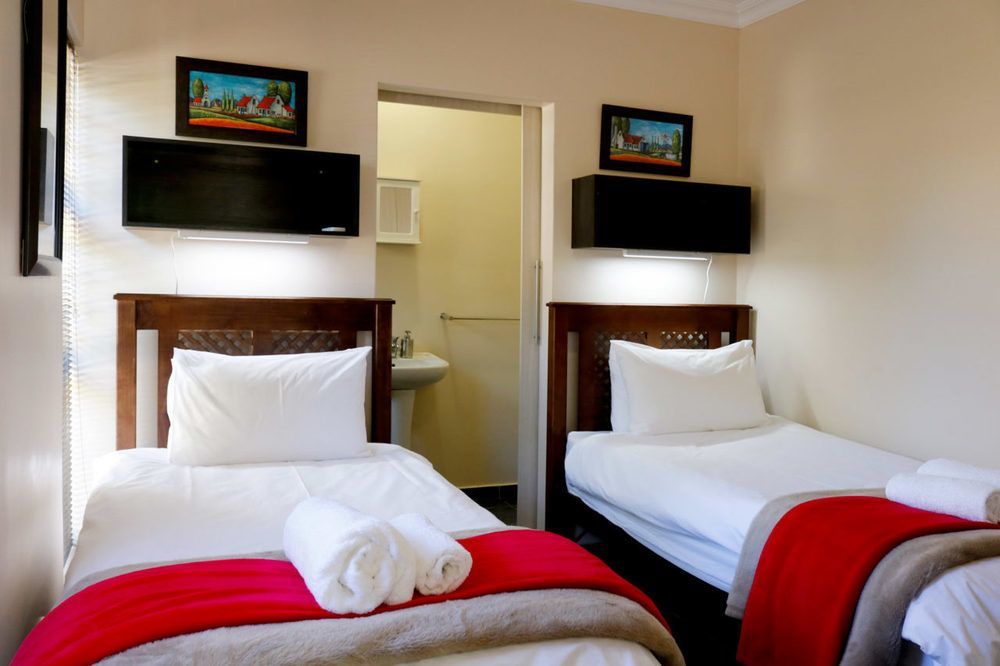 A Little Guesthouse Bloemfontein Exterior foto