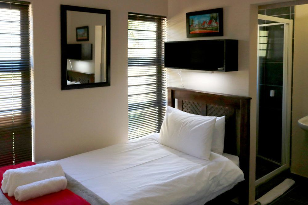 A Little Guesthouse Bloemfontein Exterior foto