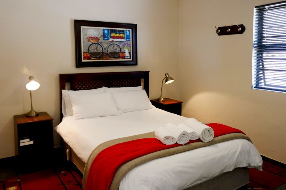 A Little Guesthouse Bloemfontein Exterior foto